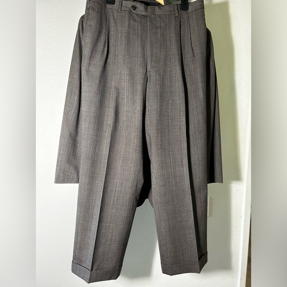 Robert Todd Ltd. Suit Set - Picture 2 of 3